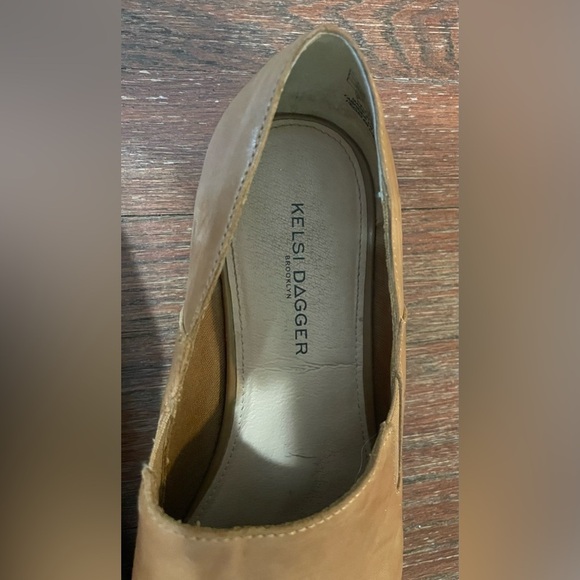 Kelsi Dagger Brooklyn Stone Tan Flat - Size 9 - Picture 8 of 11